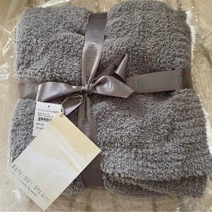 Barefoot Dreams CozyChic Contrast Tip Blanket